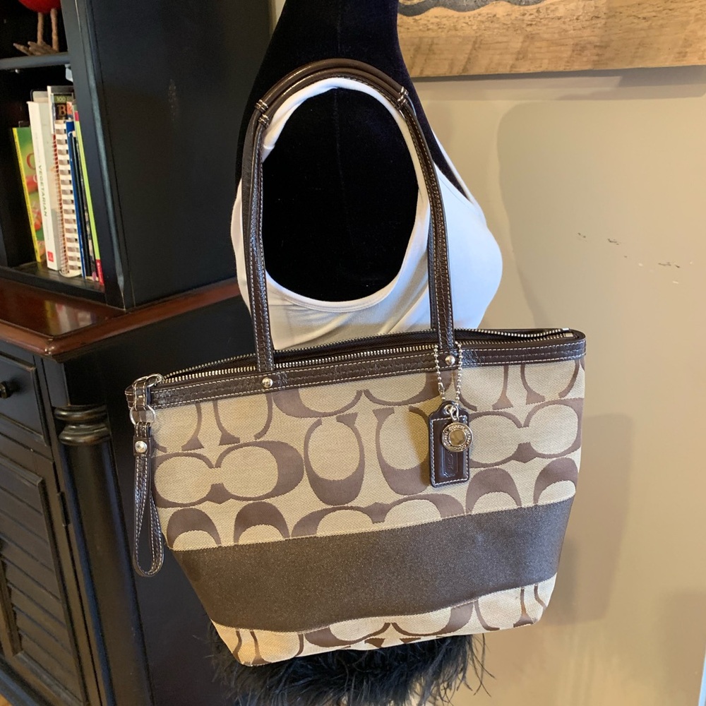 Coach Signature Bag